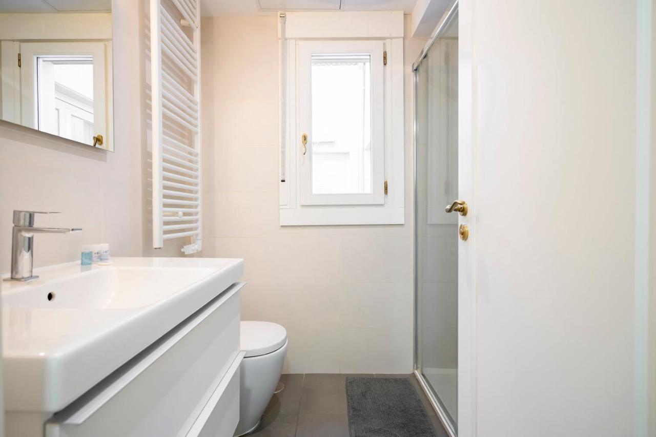 For You Rentals Brand New Apartment At Madrid City Center Wifi Ato55 Esterno foto